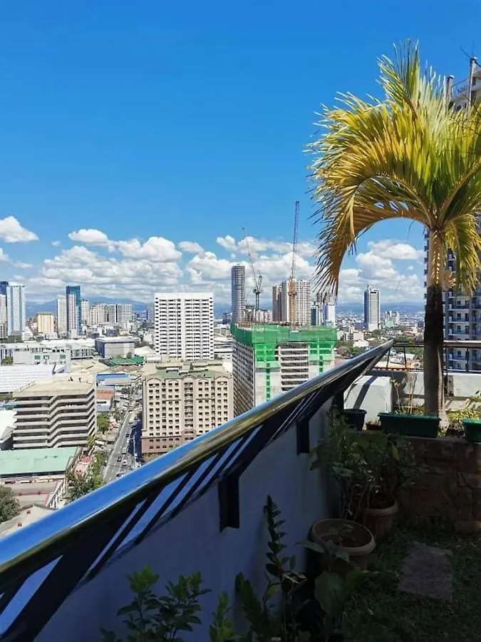 U607 Sunshine100 Netflix 65Inches Android Tv 40Mbps Wifi Karaoke Apart otel Pasig City Filipinler