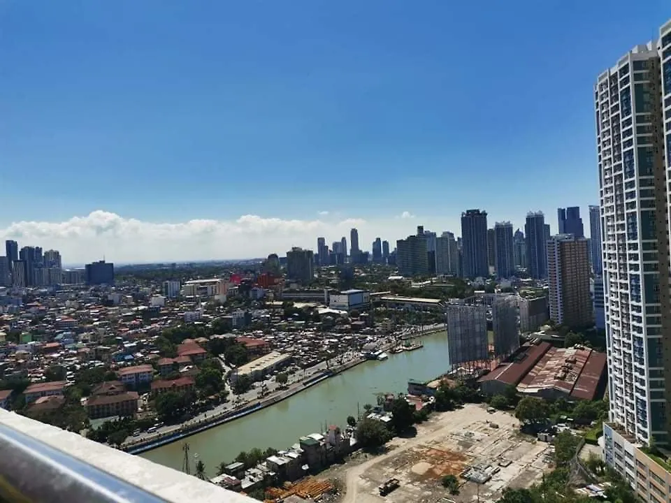 U607 Sunshine100 Netflix 65Inches Android Tv 40Mbps Wifi Karaoke Apart otel Pasig City 0*,