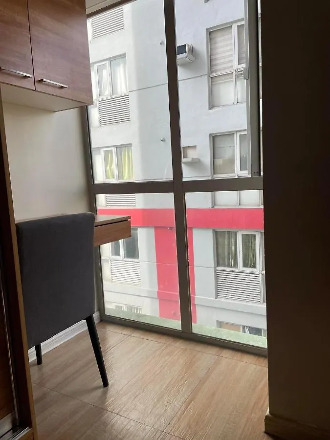 U607 Sunshine100 Netflix 65Inches Android Tv 40Mbps Wifi Karaoke Apart otel Pasig City Filipinler