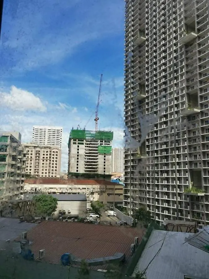 U607 Sunshine100 Netflix 65Inches Android Tv 40Mbps Wifi Karaoke Aparthotel Pasig City